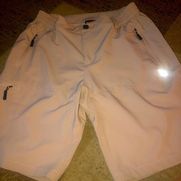 BA leaf shorts  - Picture 1 of 3